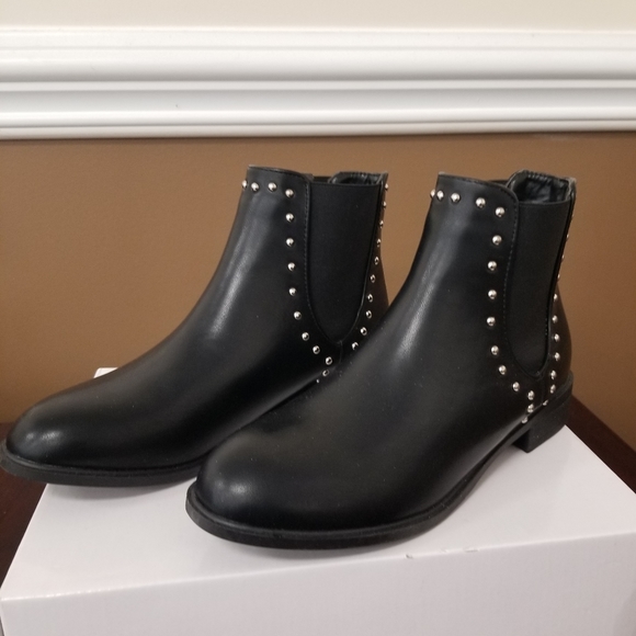 OLIVIA MILLER Black Ankle Boot sz7 - Picture 6 of 6